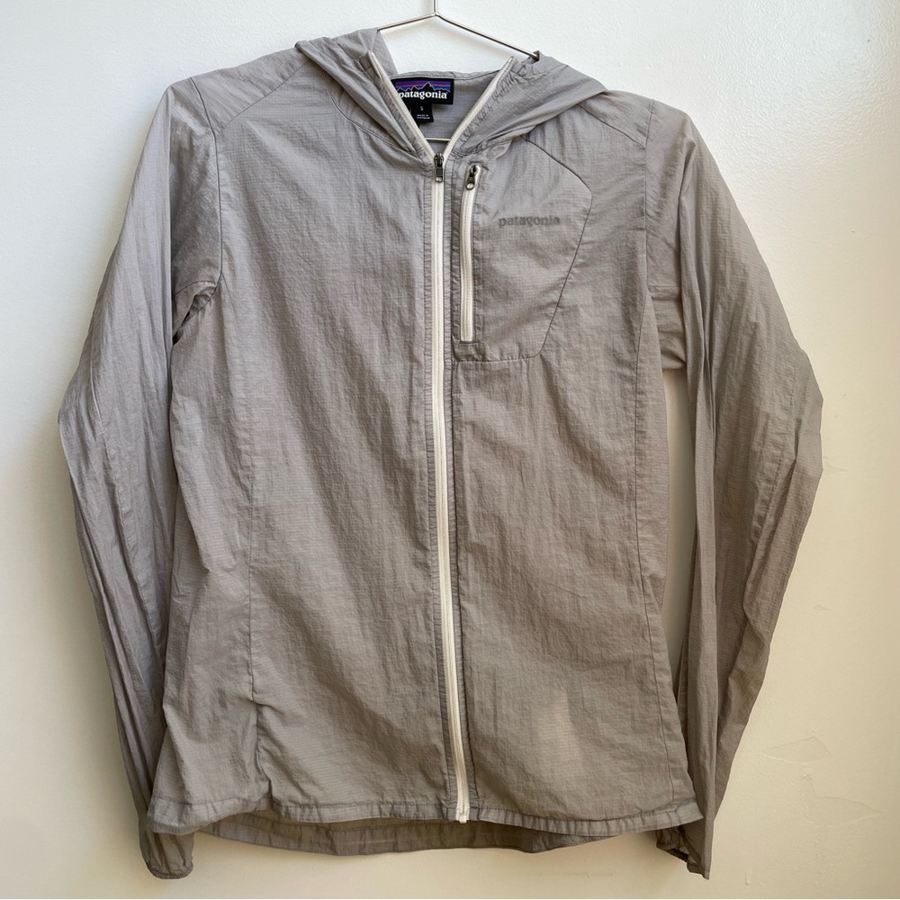 Patagonia Light Gray Hooded Jacket